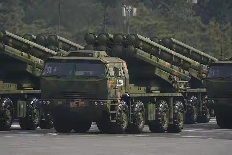 伊朗动用霍拉姆沙赫尔-4配集束弹 以军拦截承压 约旦萨德被重创 5日晚，伊朗把压