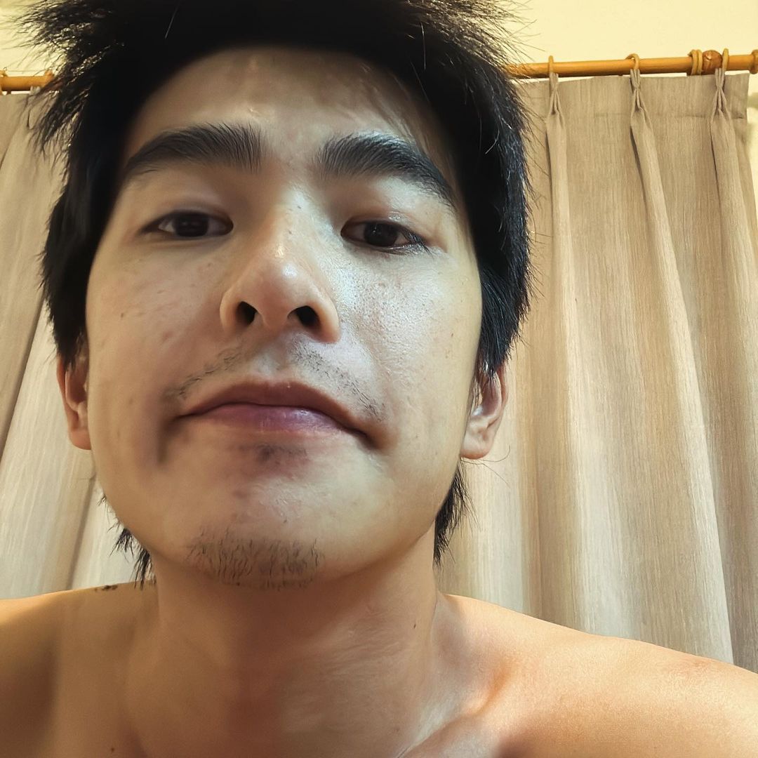 曾敬骅素颜自拍提醒大家：天气转凉了，注意保暖❤️#冬至# ​​​