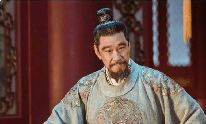 1402年，37岁的兵部尚书铁铉，被放进滚烫的油锅烹炸，同时，其妻杨氏也被送进教