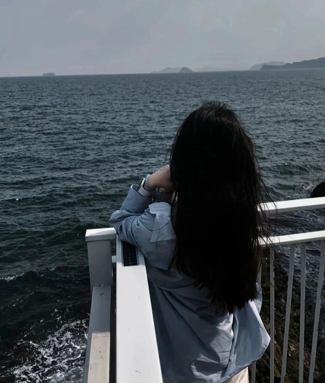 #你会因裤子尺码产生身材焦虑吗##夏日治愈瞬间#烧香的不一定是善人，顺着你的不一