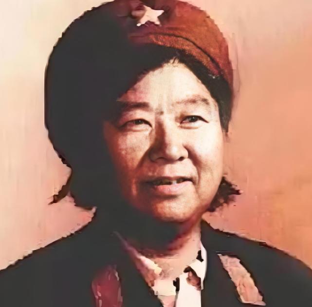 1950年，韶关48军野战医院里，一位重伤的解放军指战员格外执拗。这名病历登记为
