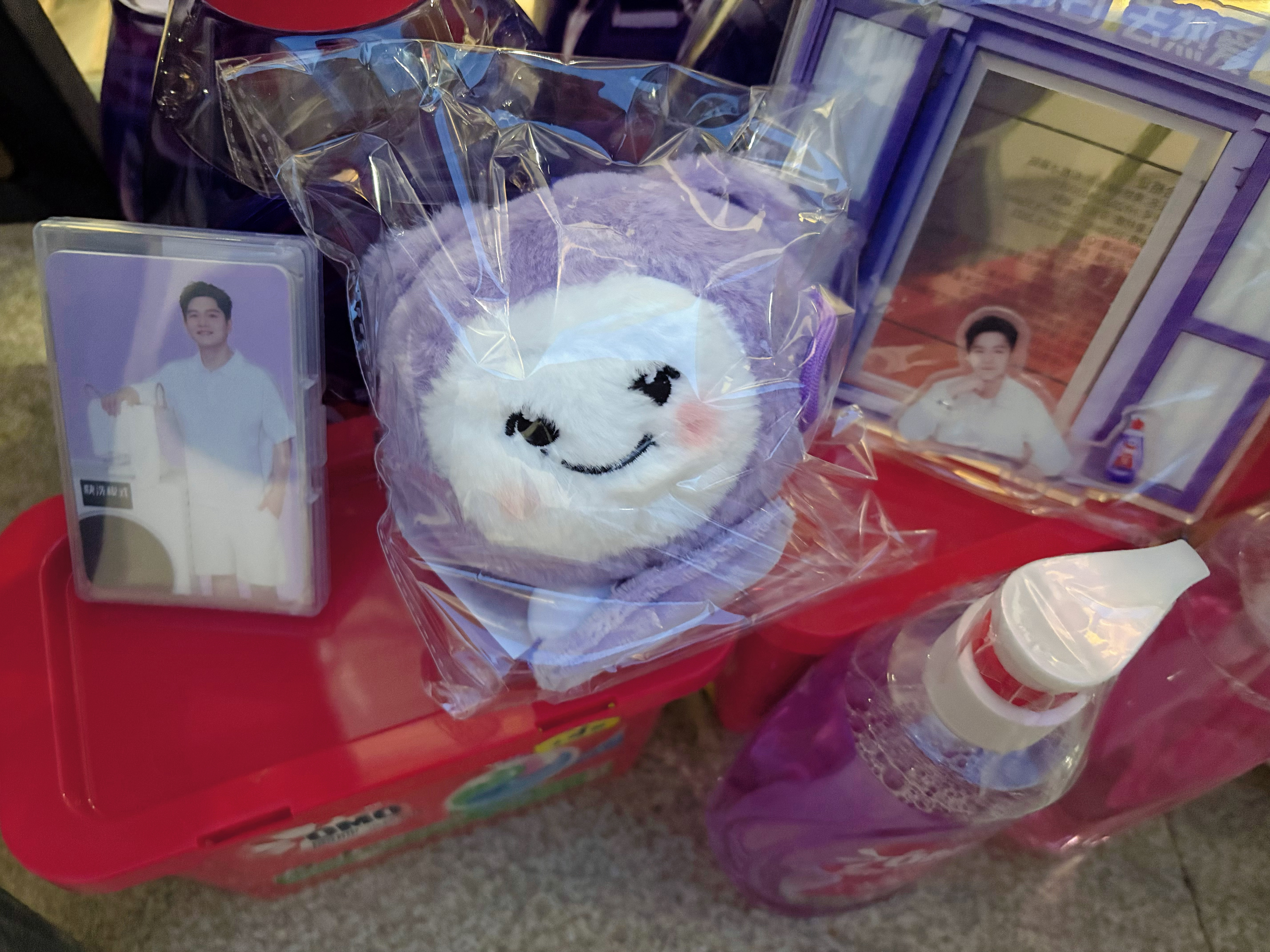 奥妙大中华区品牌代言人樊振东 到了～这个周边深得我心。樊振东代言的产品，实用又精