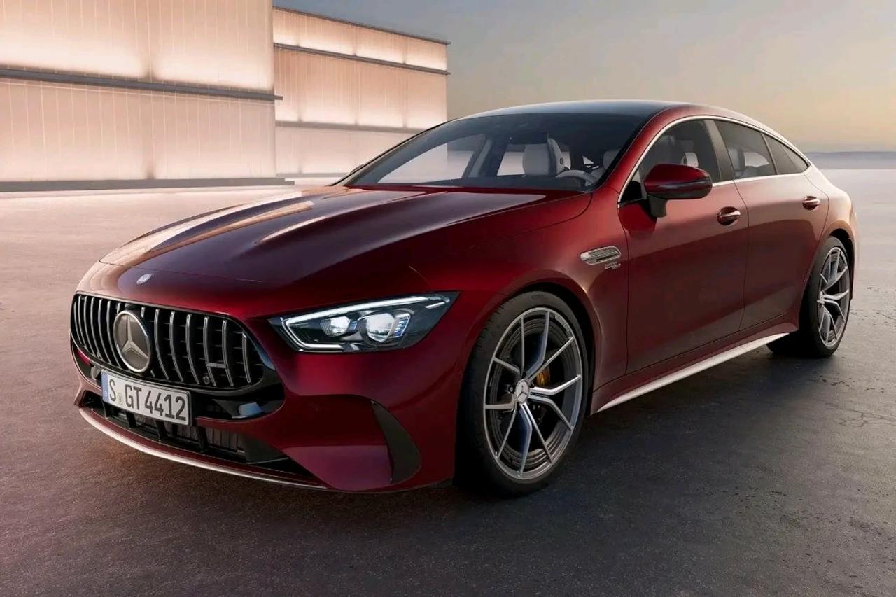 2024款AMG GT 53 4MATIC+四门跑车正式上市，定价为134.48