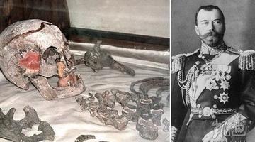 1958年，23岁的伊拉克国王费萨尔二世被处决，他的双脚被砍掉，衣服也被扒光，只