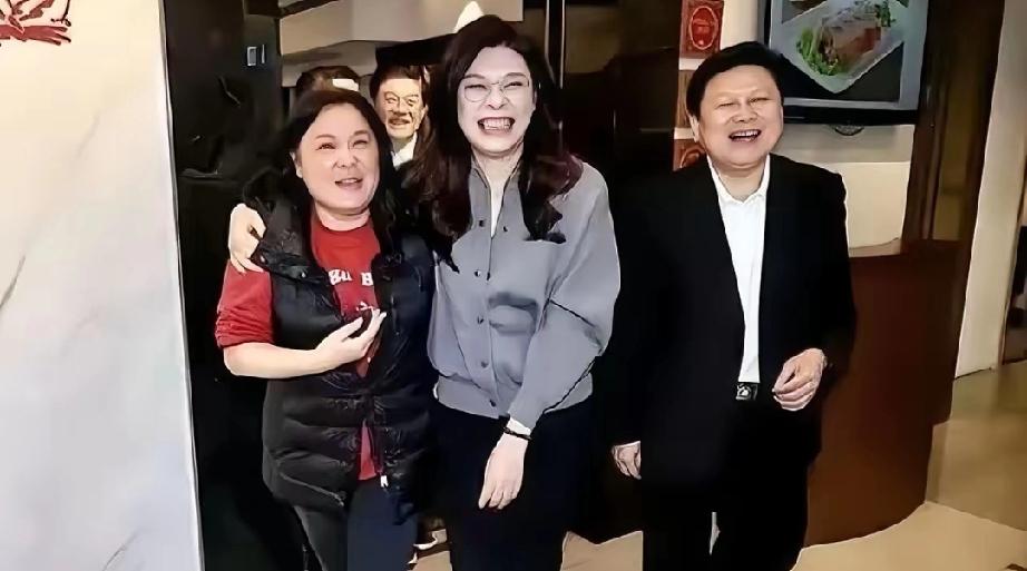 针对郑丽文今天（7日）访陆，国民党团已经要求所有立委出席欢送郑丽文。
傅崐萁对郑