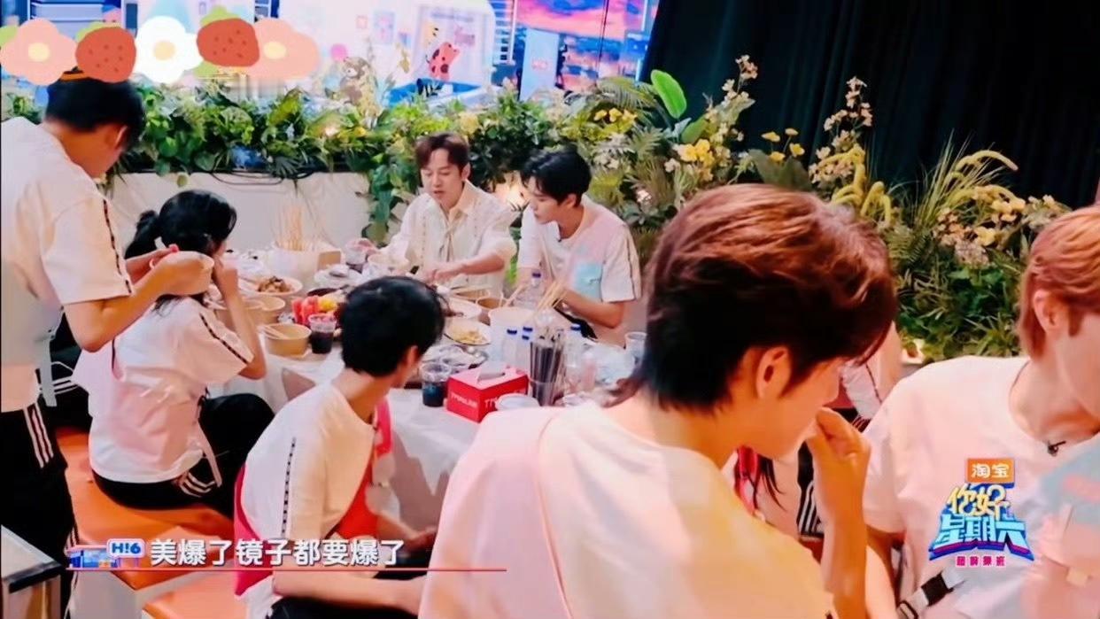 孟子义高瀚宇聊天像说相声！“姐姐还不够努力”笑疯了
 
谁刷到孟子义和高瀚宇这段