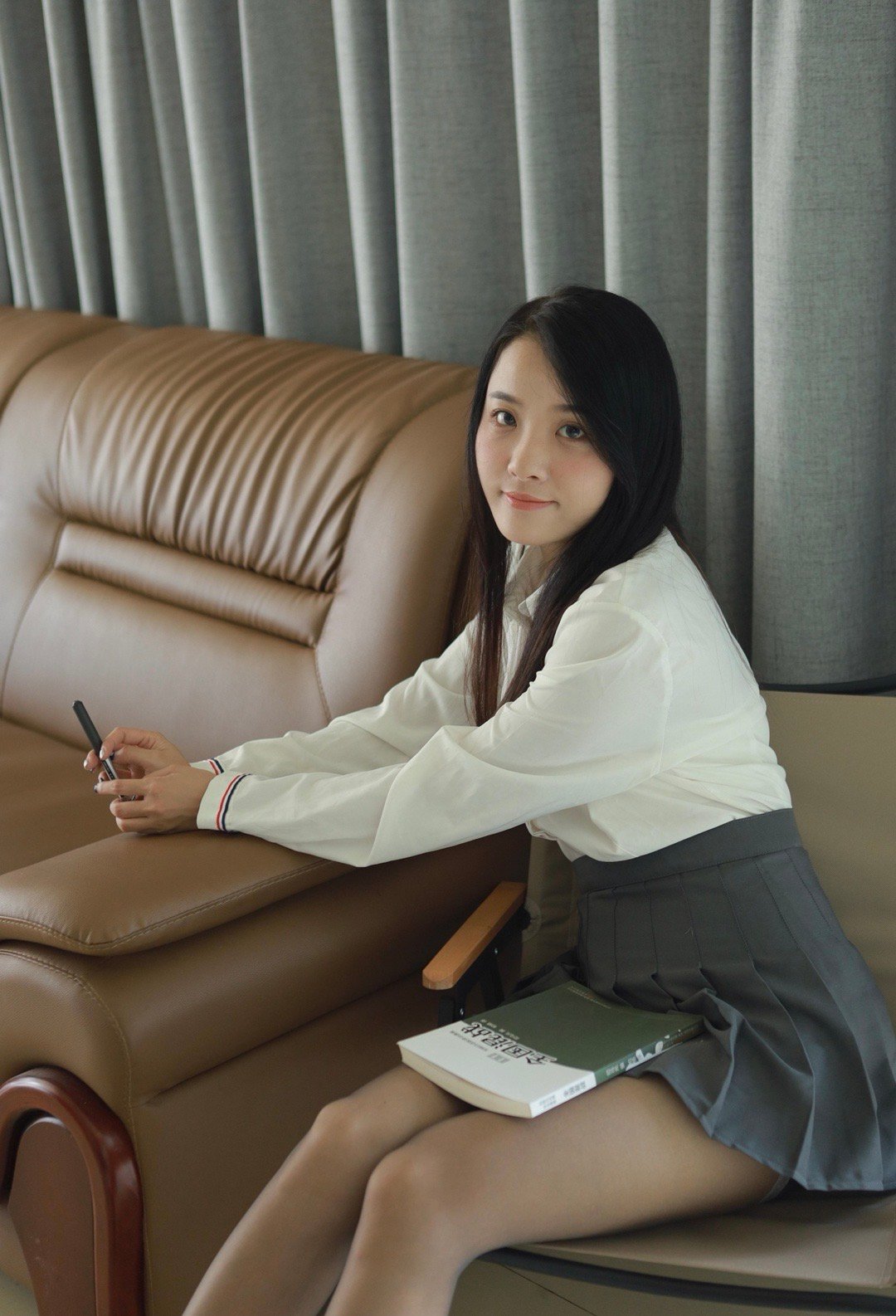 【IESS】《爱看书的女人》婉萍 ① ​​​