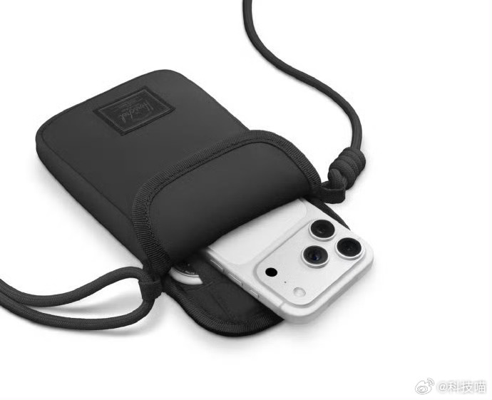 iPhone斜挎包这款iPhone斜挎包，只有苹果美国市场才能买，定价为 59.
