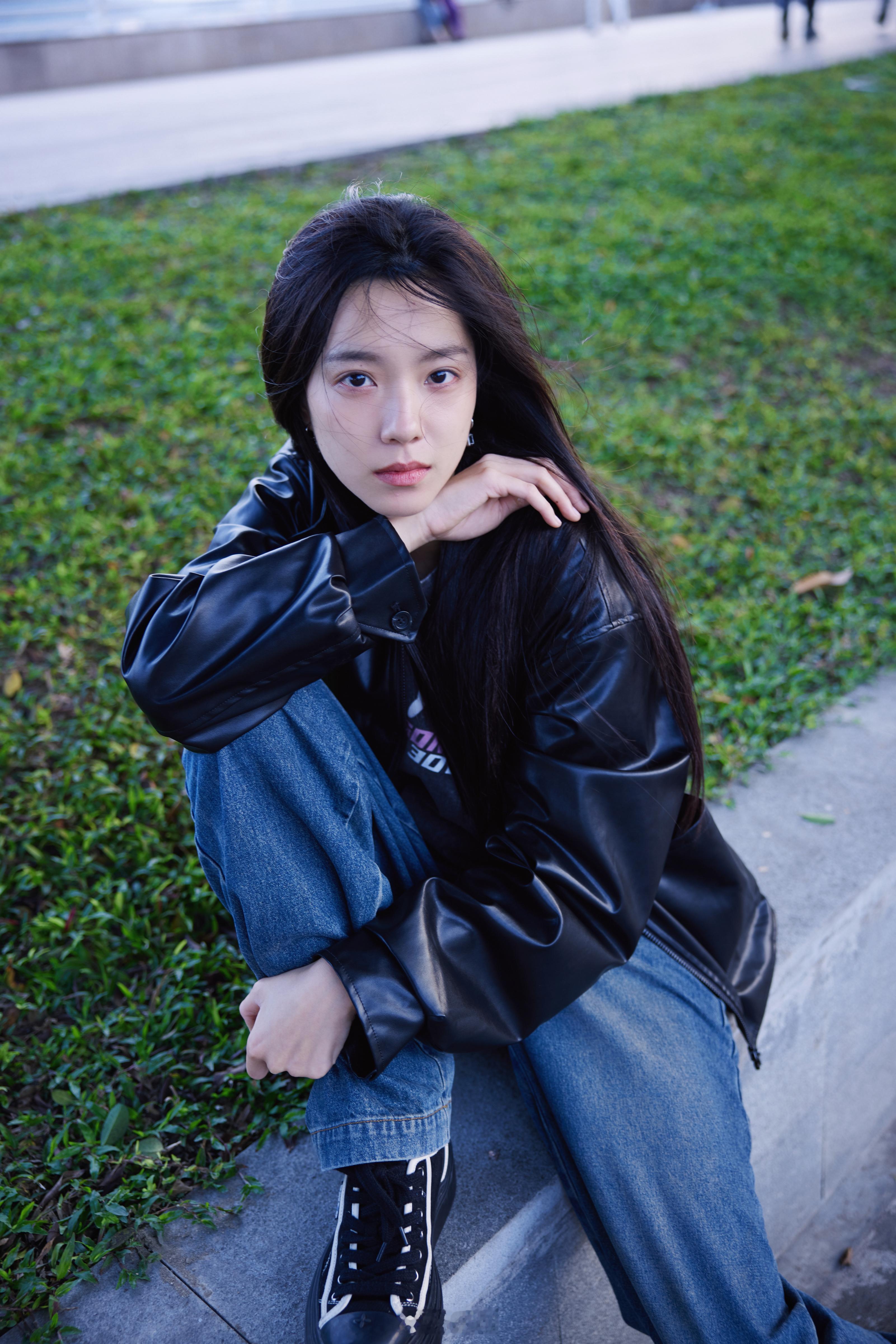 海边的酷酷女孩子 ​​​