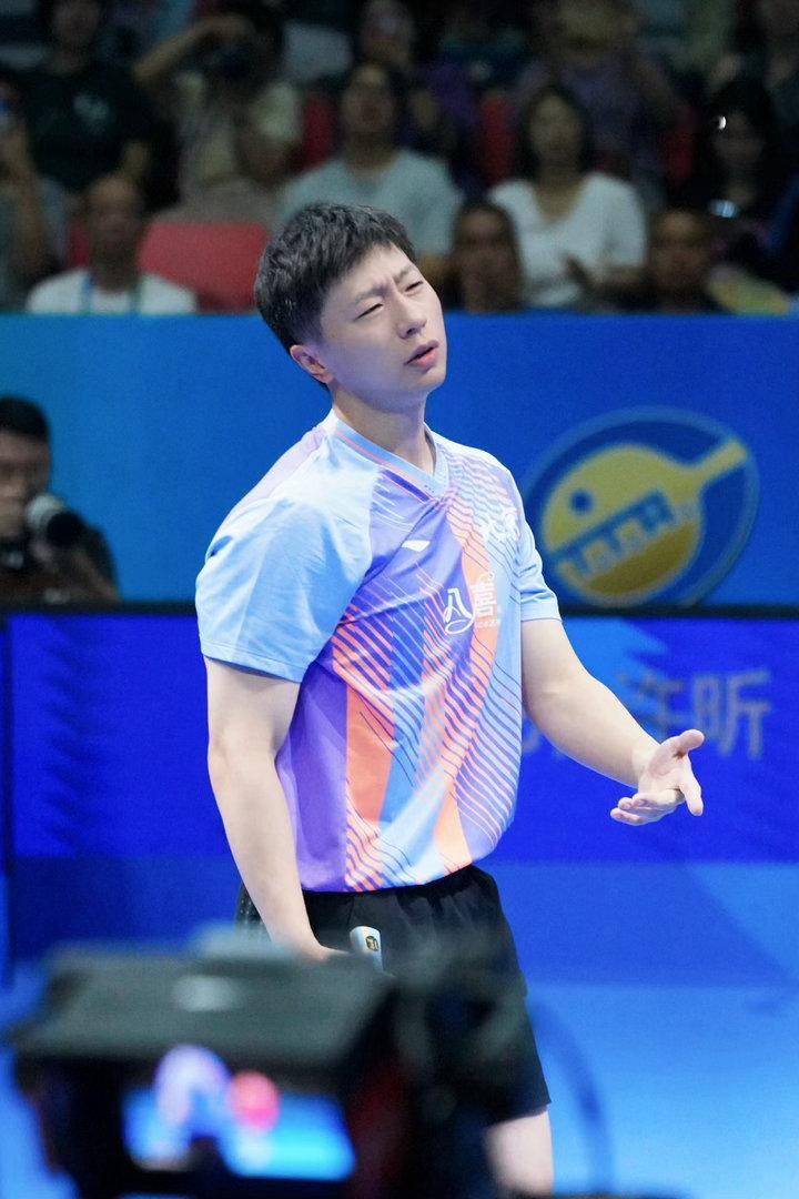 马龙许昕全锦赛开门红近日马龙许昕全锦赛开门红冲上热搜榜单第十位，全网阅读量突破8