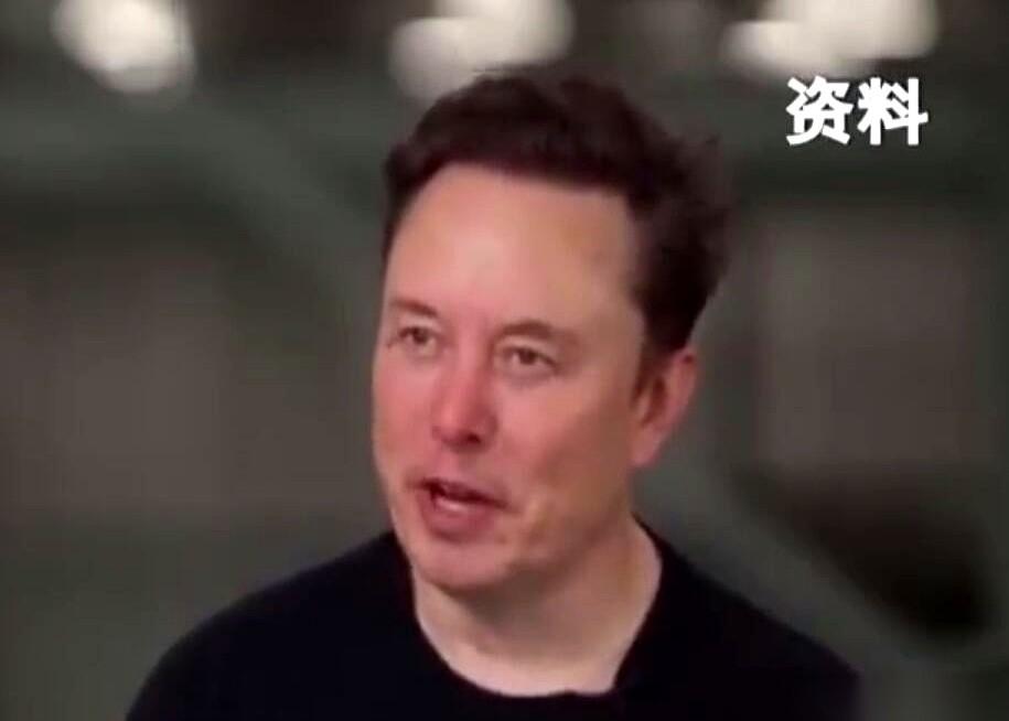 马斯克要干件大事。
不是造车，也不是脑机接口，而是他那家叫SpaceX的火箭公司
