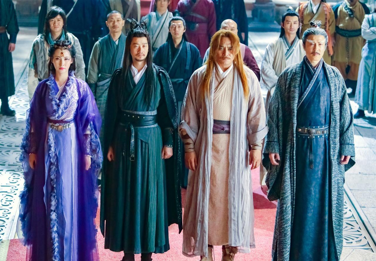 《倚天屠龙记》其实有五大法王，金木水火土对应五种颜色：红黄白蓝黑。红是紫杉龙王，