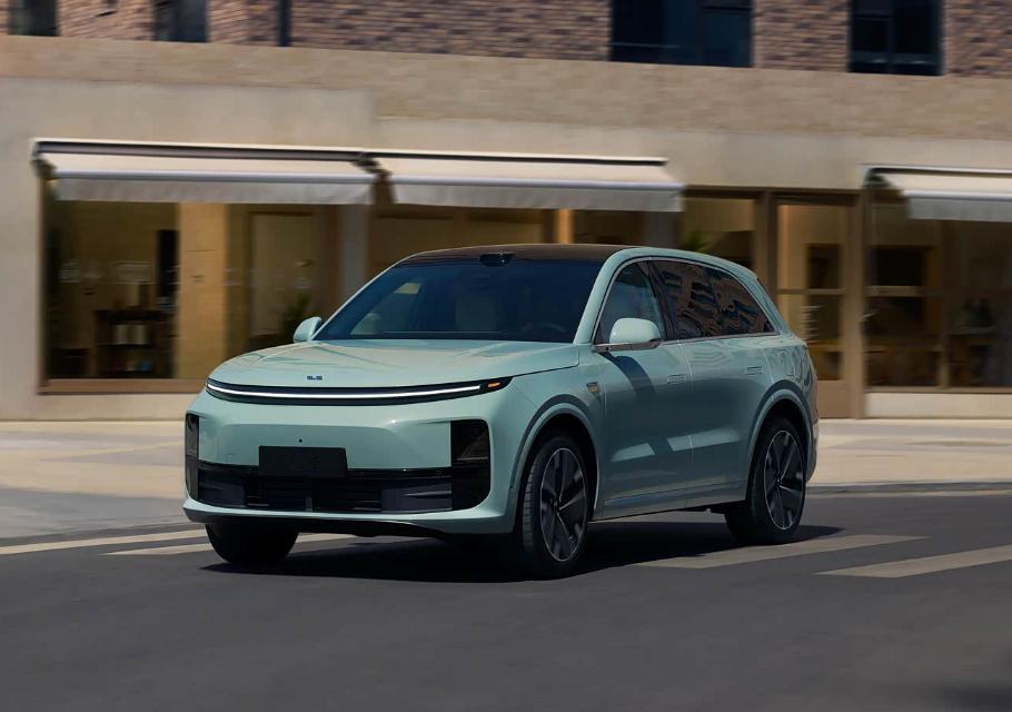 【同比下滑14.8%，理想汽车6月交付超3万辆】日前，理想汽车公布销量数据。6月