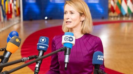 外交场上的“你行你上” 

G7闭门会议上的这一幕，堪称外交失礼的经典案例。欧盟