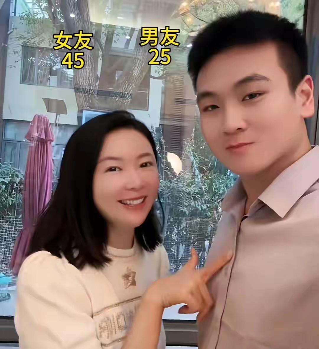 45岁上海富婆爱上25岁男子，怀孕4个月后，小伙直接抛下她出国了。

上海富婆怀