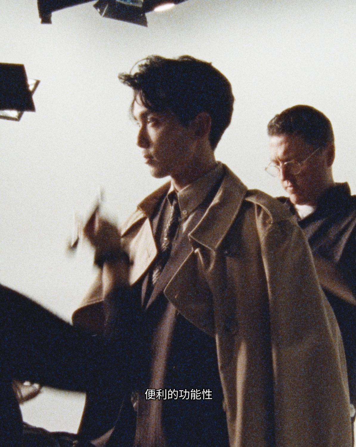 吴磊Burberry风衣大片 当年轻力量邂逅百年经典，气质与格调高度同频。身上的