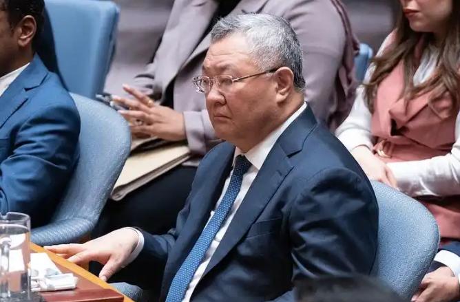 以色列这次实在是太猖狂了！8月26日联合国安理会上，中国驻联合国代表傅聪直接对以