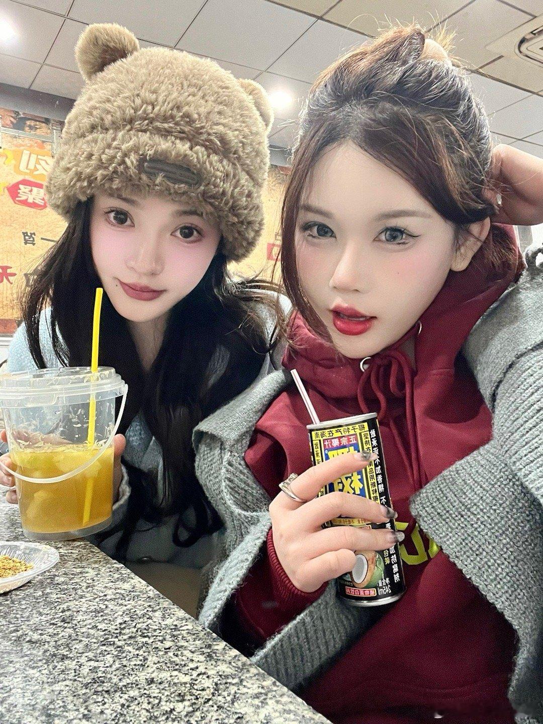 吃饱喝足 ​​​