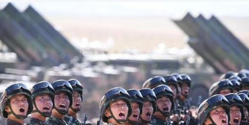 美军真能打赢解放军吗？俄媒认为，两军差距太大——除了人多，中国几乎全是弱势。俄媒