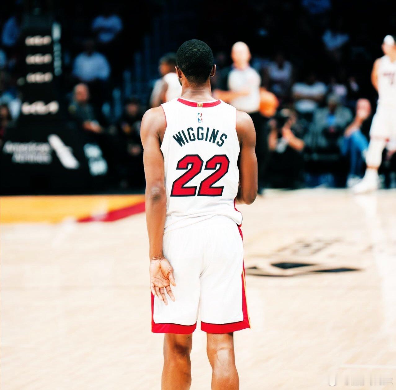 想表达对维金斯的赞赏，场均：16.4分4.9个篮板3.0次助攻投篮命中率48.6