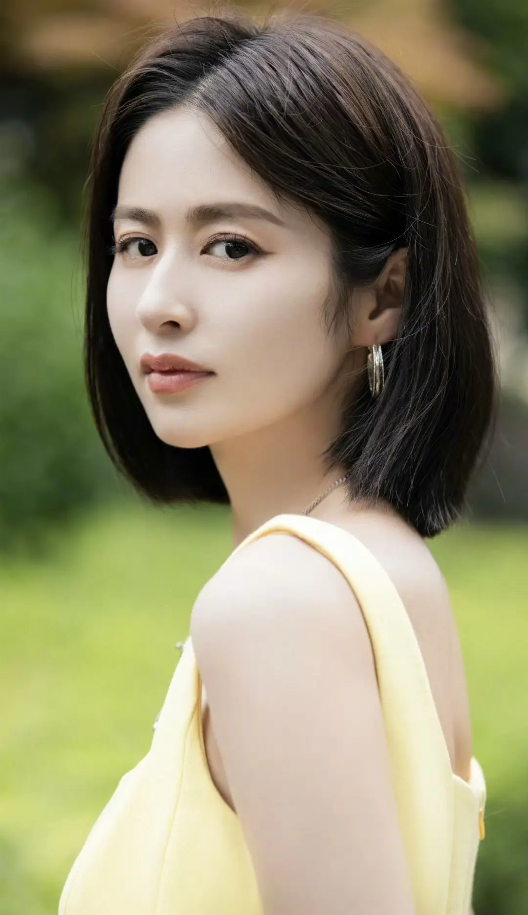 颖儿。