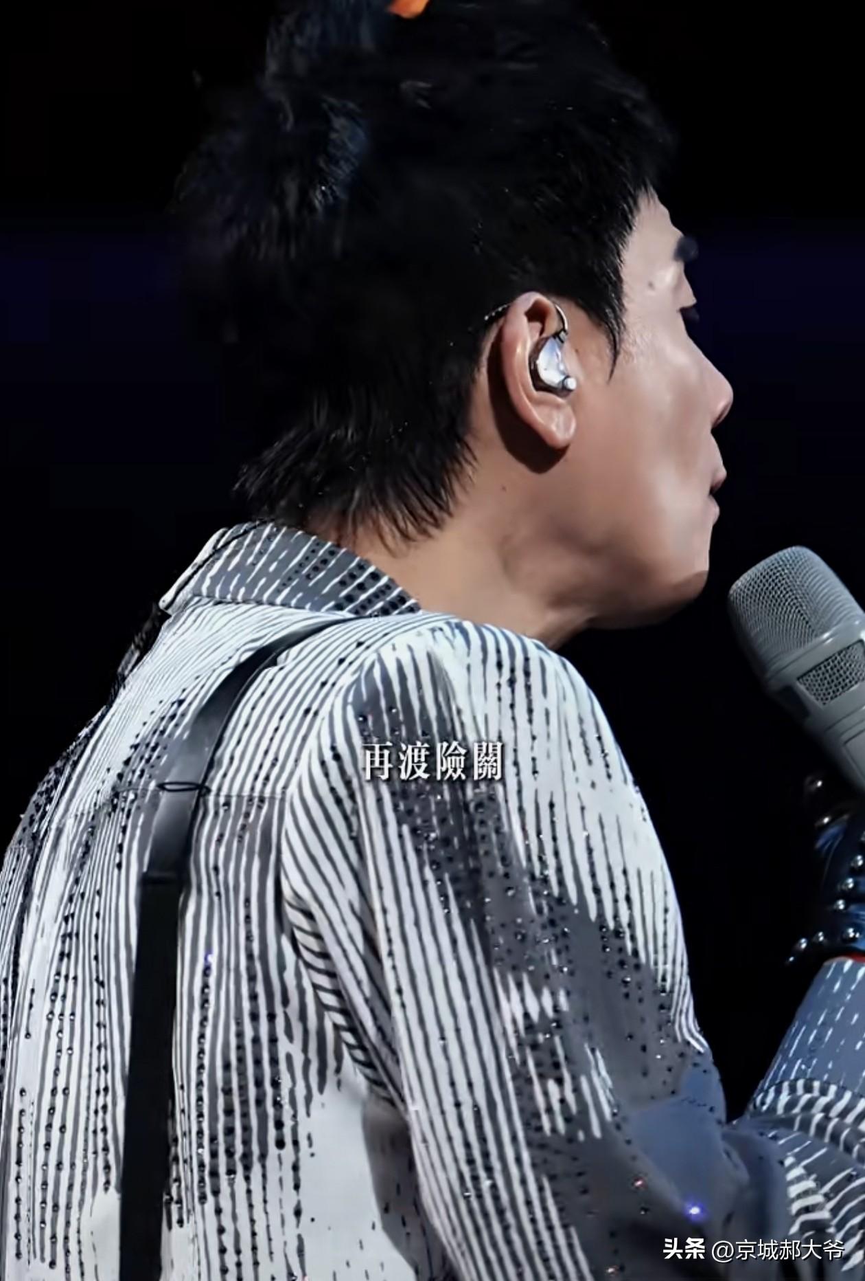 国内AI创作的歌曲基本都老歌新改，无非是摇滚，嘶吼，烟嗓，降速什么的，原以为华语