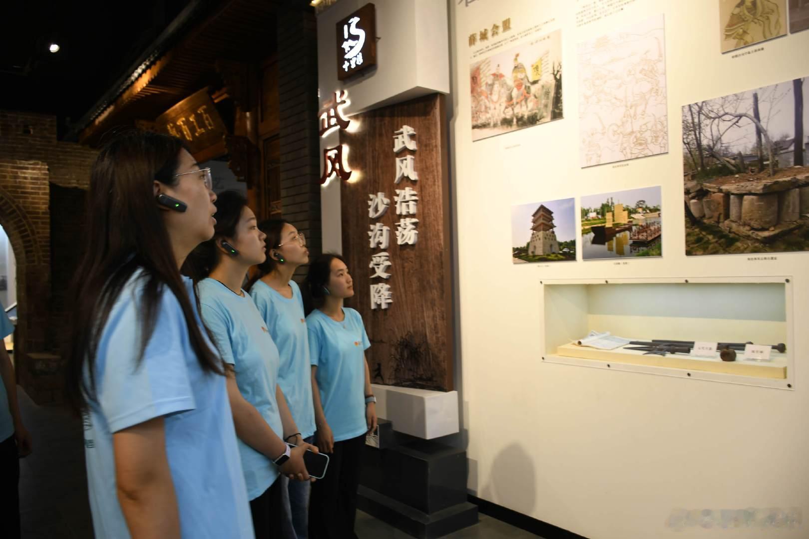 枣院学子依托数理专长深耕乡土服务民生【数统学子赴乡实践，数理温情守护老少】枣庄学