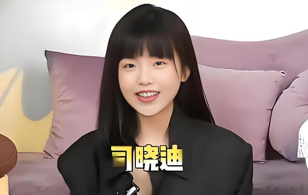 司晓迪学历 司晓迪到底啥学历啊？有说她是北电的，还有说她中学学历！ 