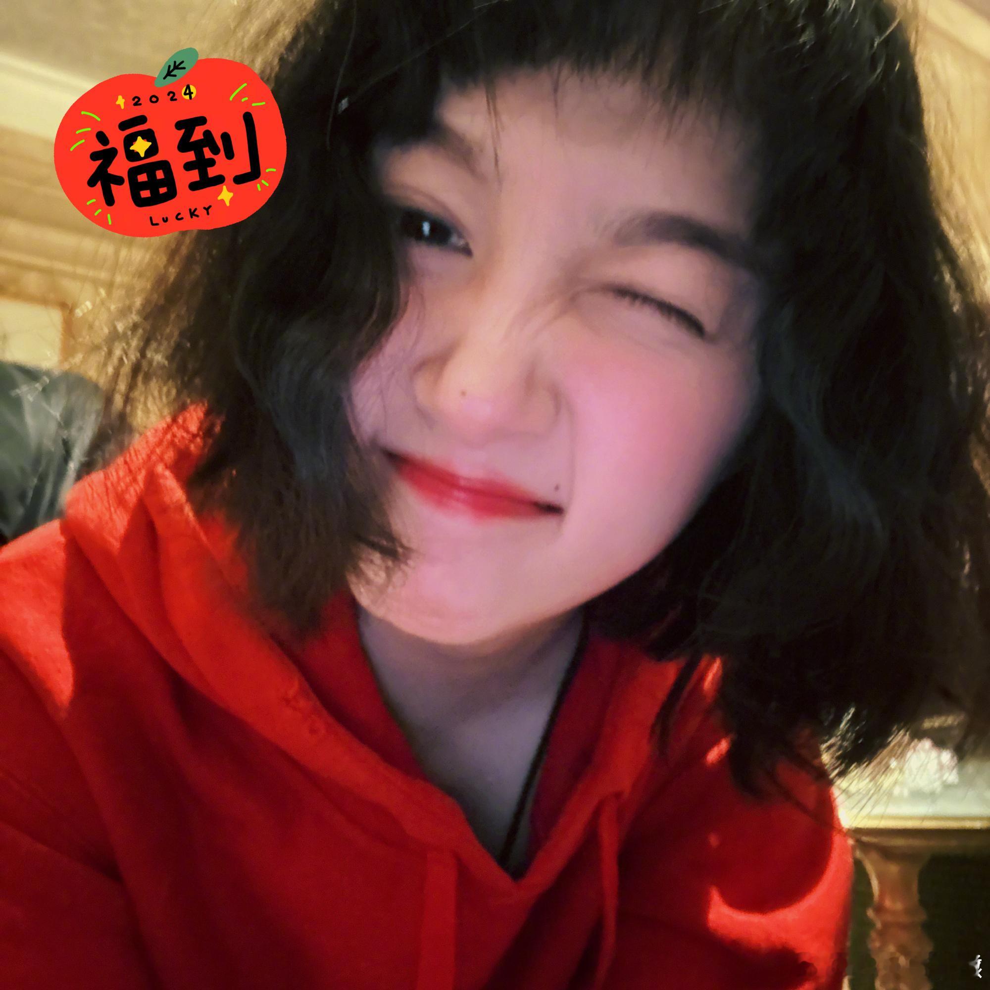 #关晓彤短发#关晓彤居然剪了短发[憧憬]感觉短发的关晓彤真的很像女大学生！！脸在