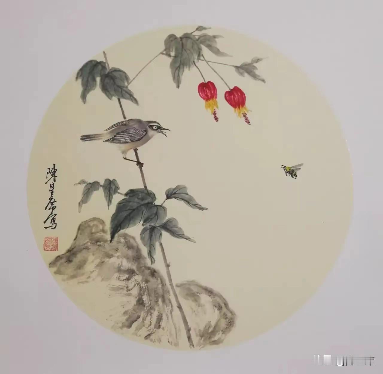 要笔下的花鸟栩栩如生，鸟的神态灵动活泼，似乎要从画中飞出。花的姿态也各不相同，或