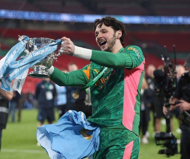 利物浦和切尔西是希望签下特拉福德的俱乐部之一。热刺、纽卡斯尔和阿斯顿维拉也在竞争