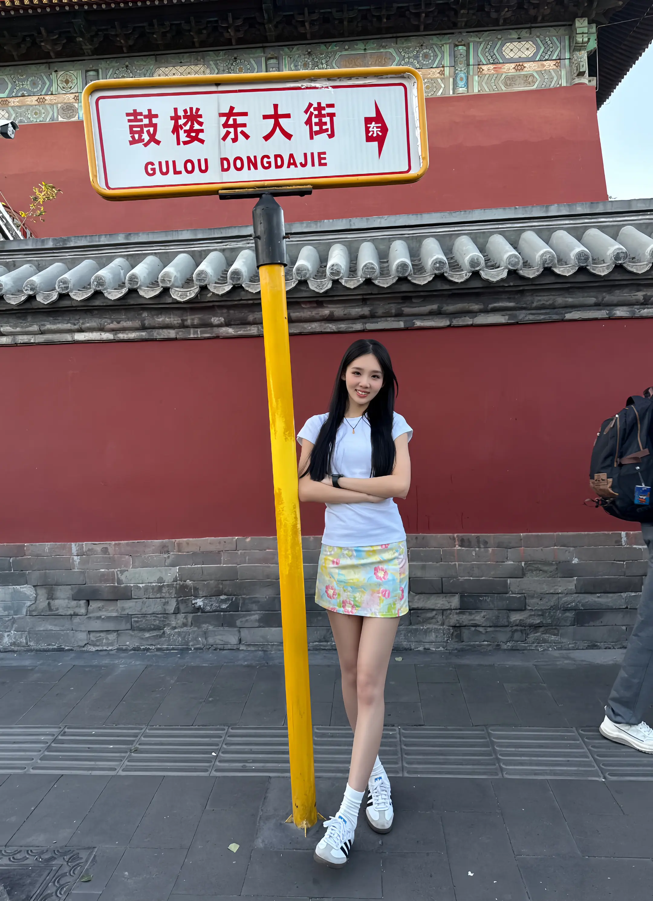 你很漂亮 性格也很好 你待人真诚勇敢又善良 心里像棉花糖一样柔软 在我...