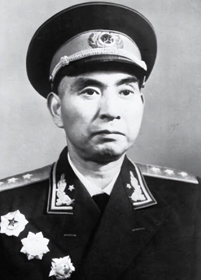 83年，杨勇在北京病逝，杨尚昆治丧会议上当众宣布中央的2个安排

1982年深秋