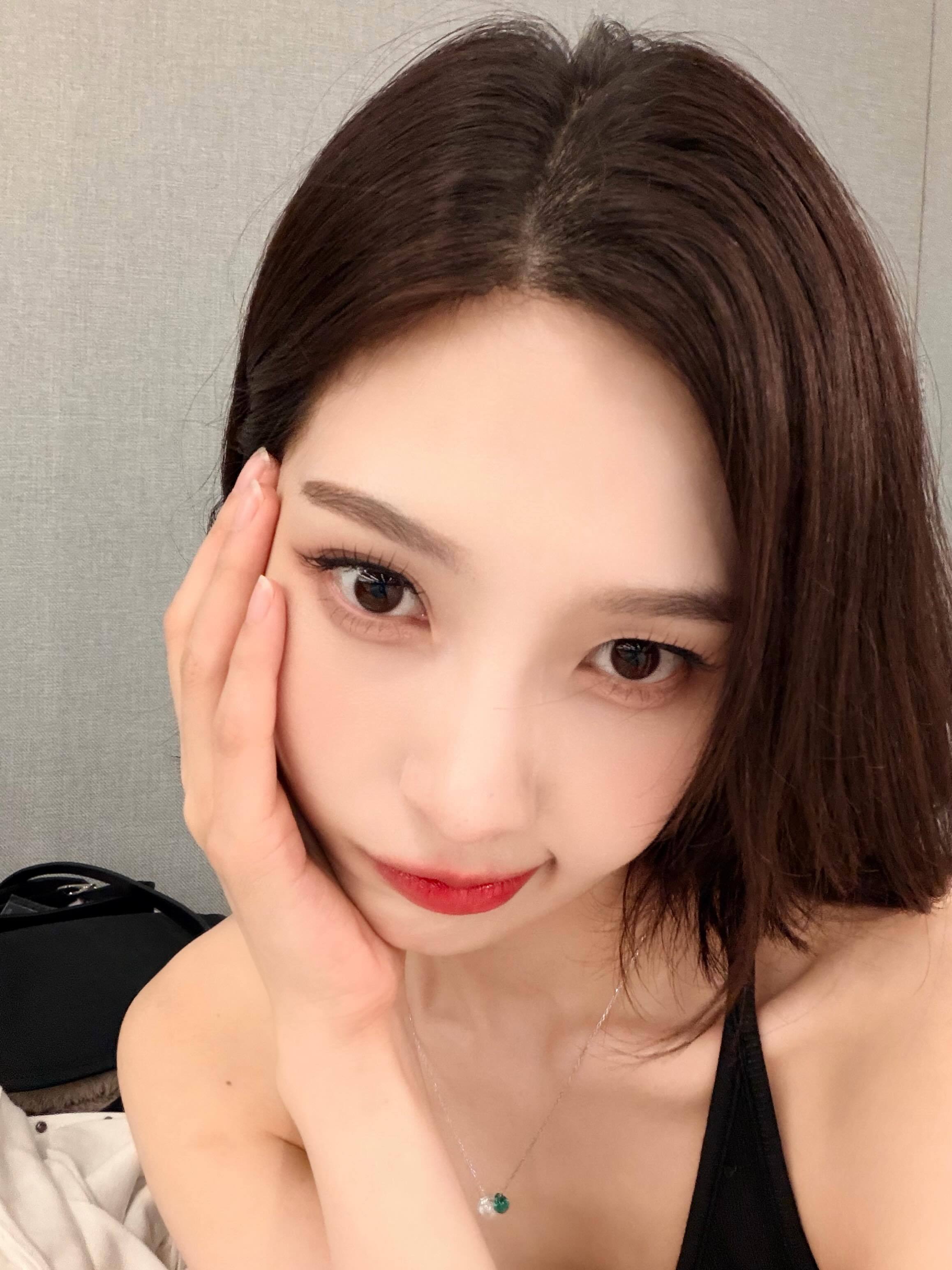 JOY朴秀荣 INS更新🖤🐑 