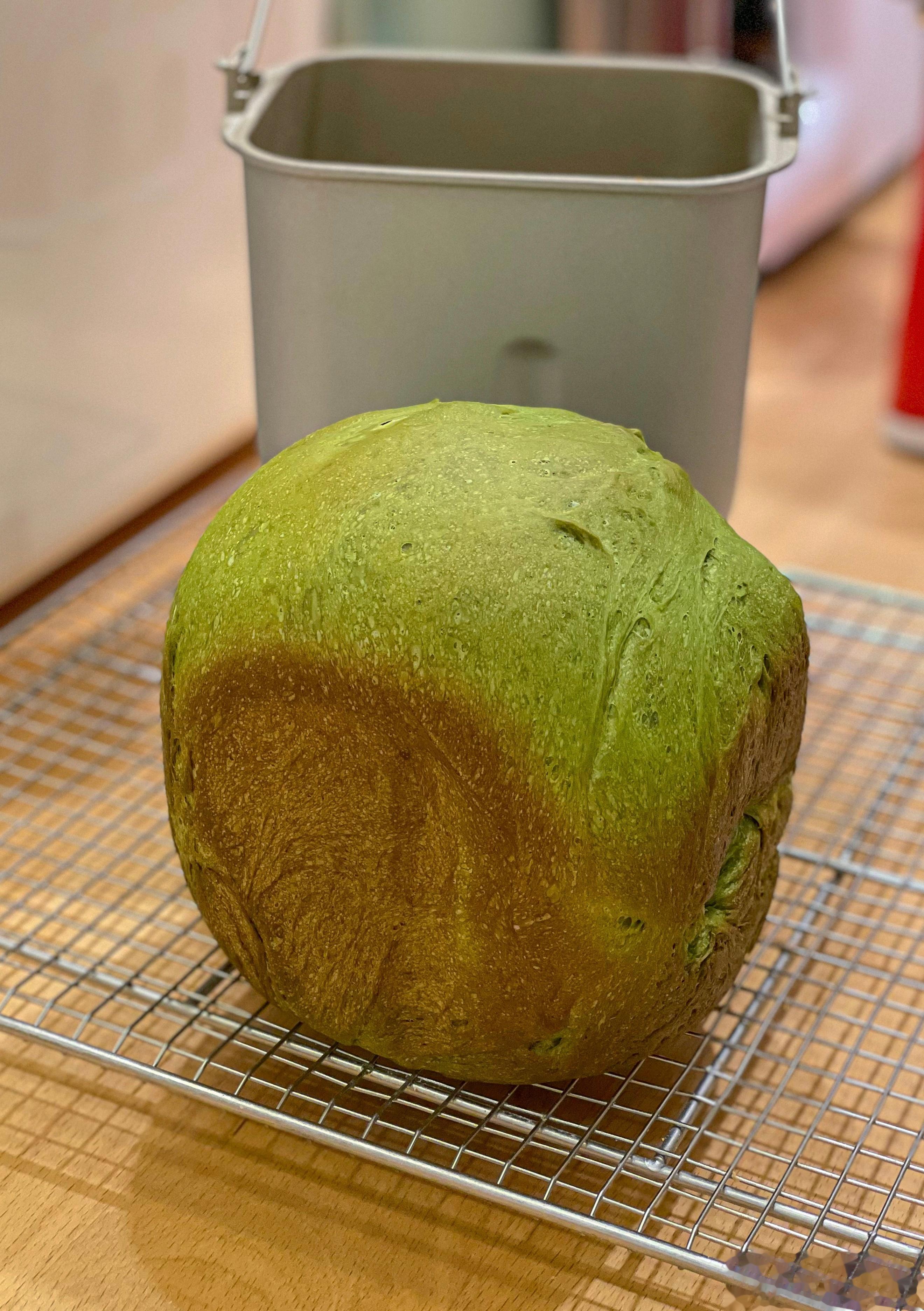 抹茶吐司（海氏面包机版）超美的抹茶色！只需要放入食材，按一键就可以做出美味的面包
