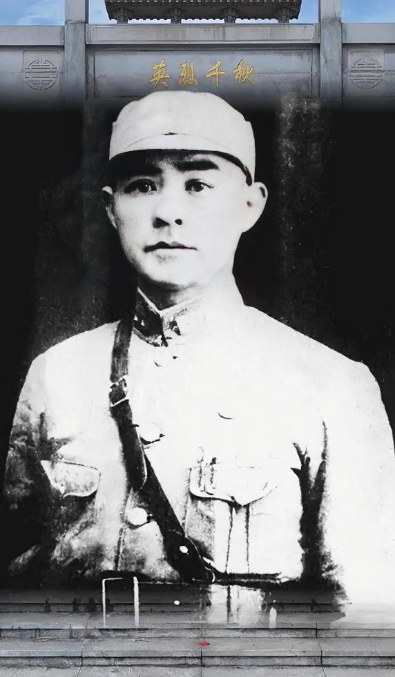 1940年5月16日，湖北南瓜店的战场上，日军指挥官突然下令停火。
他对着面前浑