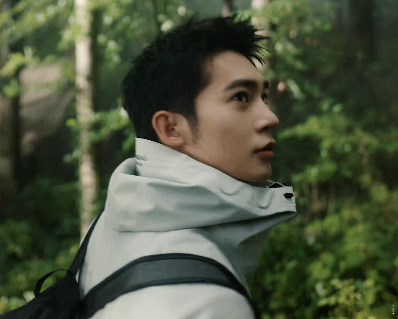#于适波司登#  户外新篇短片曝光，挑战无限！镜头前，他从容自若，与自然共舞，每