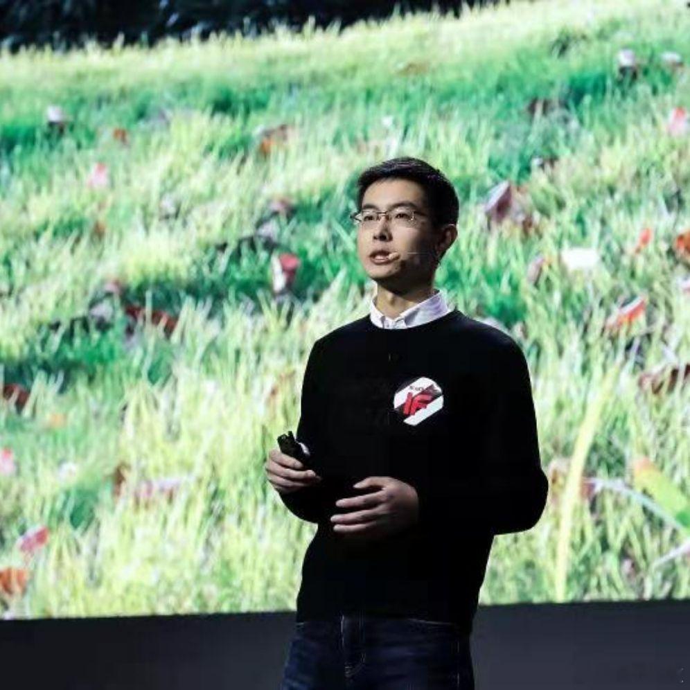 【人形机器人1秒将跑超10米，王兴兴称年底前机器人1秒跑超10米】3月15日，北