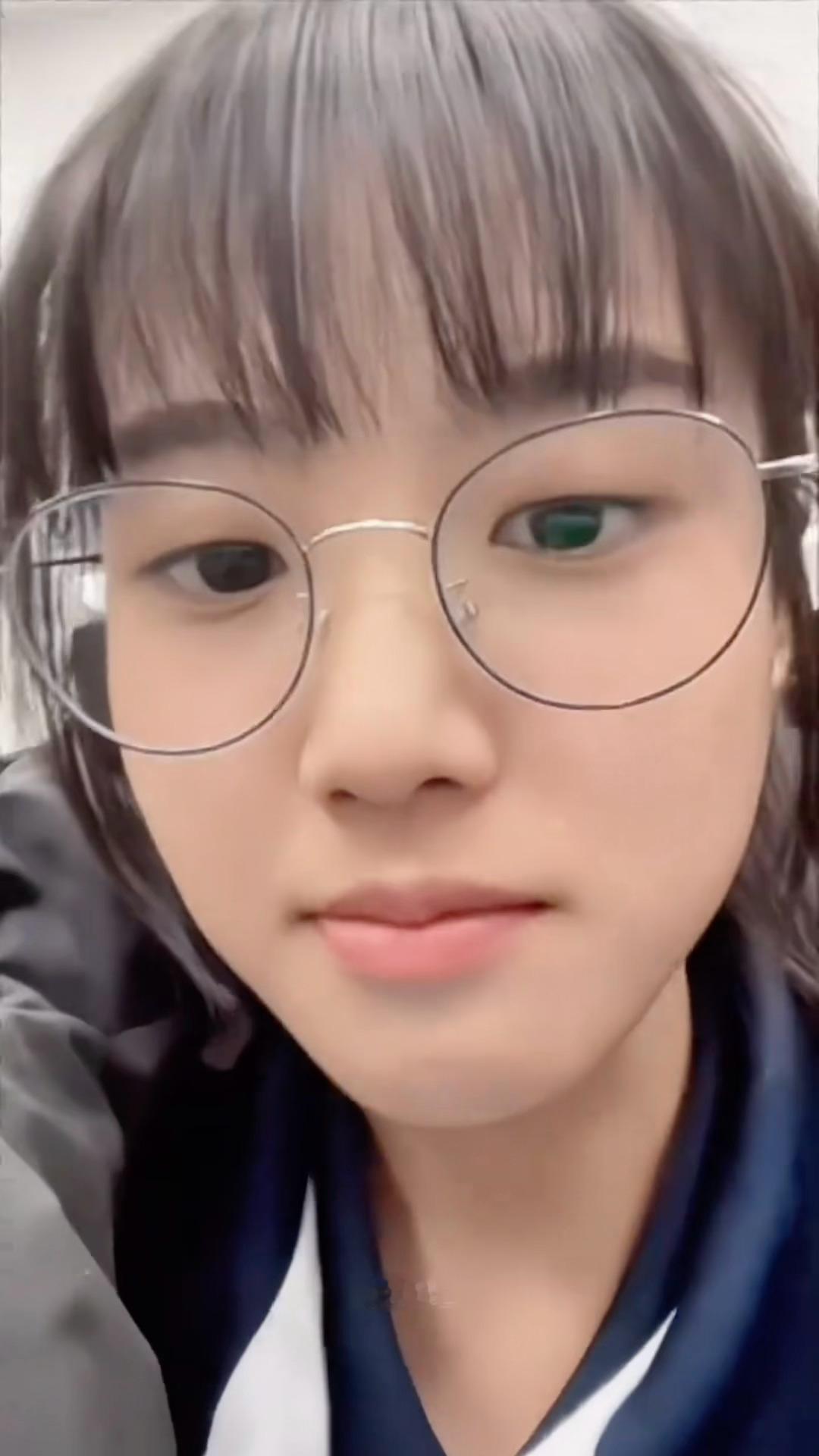 谁家学生妹 