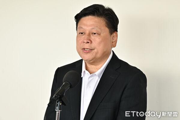 傅崐萁为爆粗口致歉！翻出赖清德、陈其迈骂人旧片：他们也该道歉
国民党团总召傅崐萁