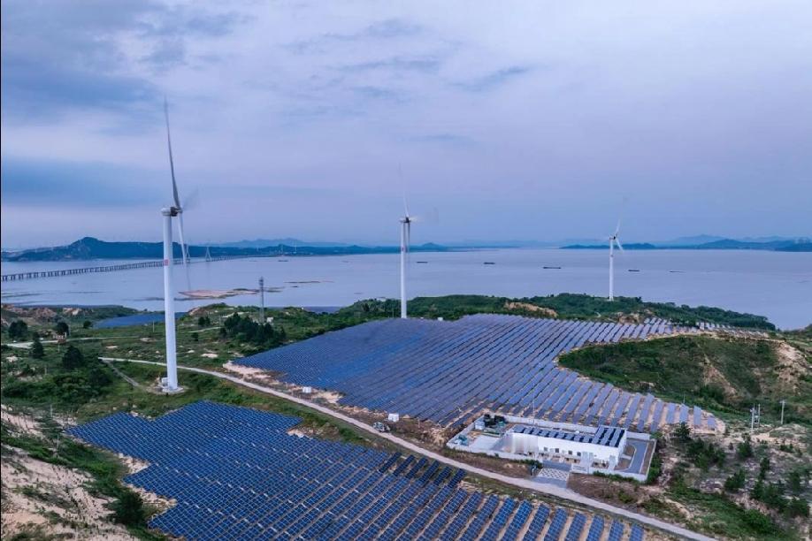 颠覆认知！中国2026光伏装机首超煤电，63%非化石能源改写能源格局

2月3日