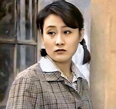 当年的刘慧芳，现年已经63岁的张凯丽，再次亮相的时候，可真是闪眼睛啊！

只见镜