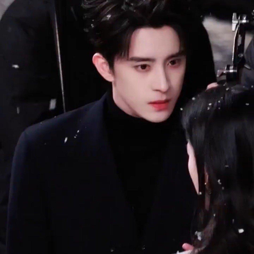 敖瑞鹏不二之臣飘雪路透就是说敖瑞鹏这个《不二之臣》给我们观众吃太好了吧，敖瑞鹏在