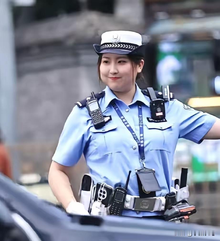 苌天天，23岁，北京市公安局西城交通支队女子铁骑队西四分队民警，2024年正式入