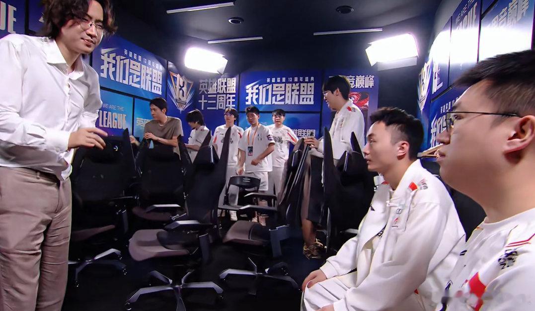 #WBG终于赢了#  WBG连扳两局找回信心！线上打开局面，重点资源团提前落位，