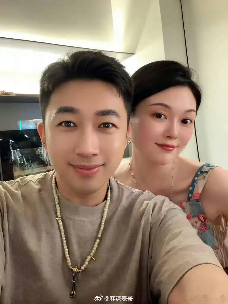 晚晚还没答应于正的拍戏邀请晚晚拒绝于正于正想找晚晚拍戏，结果晚晚还没答应，所以于