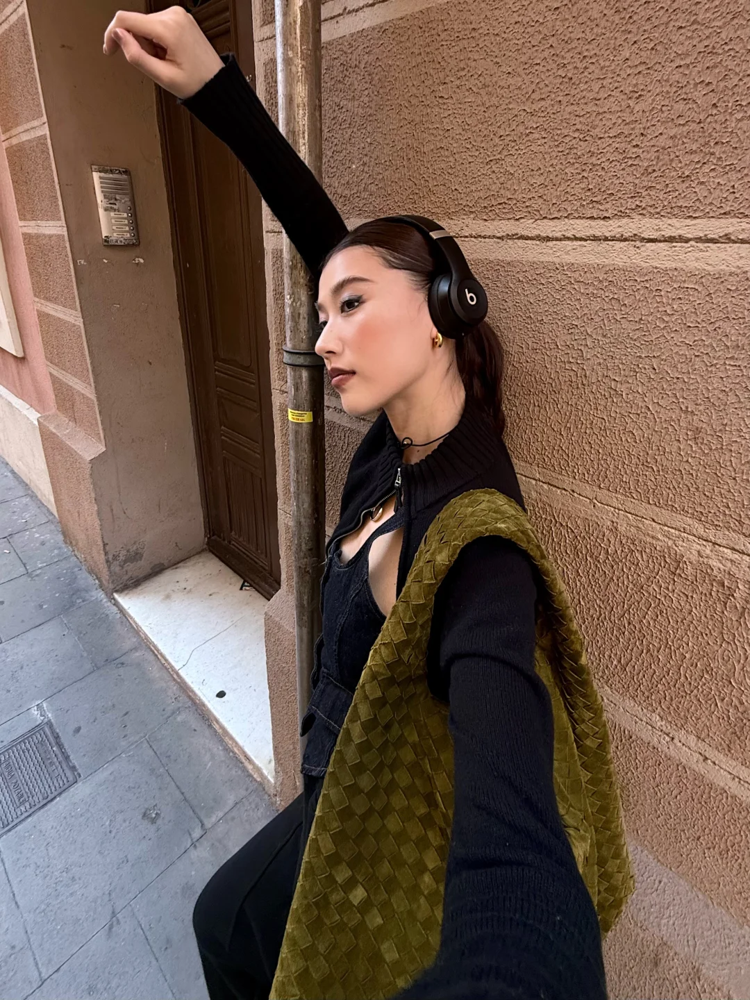 Hola！把澎湃爱意放在耳机里🫰🏻
