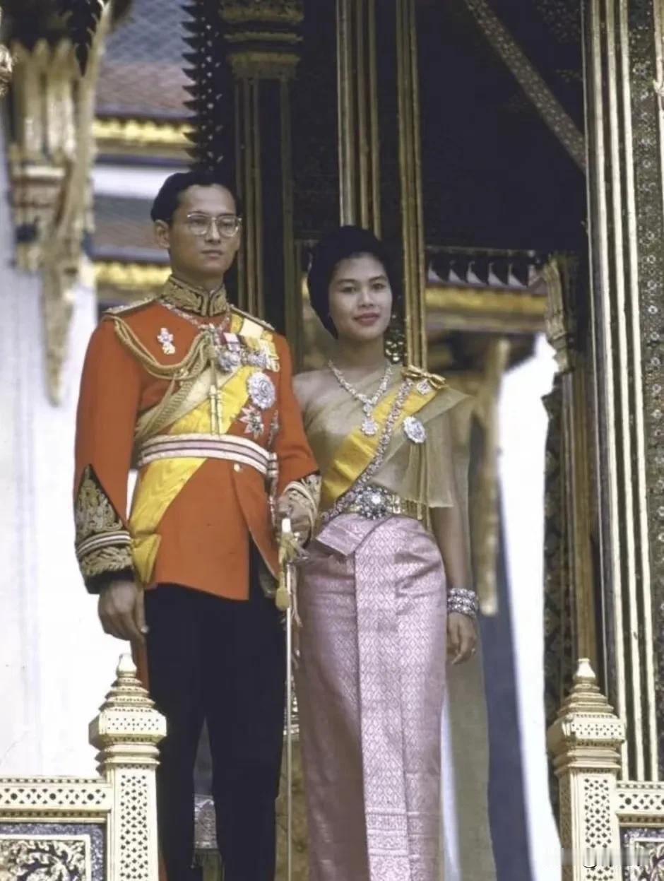 诗丽吉老公是国王，在泰国还是一夫多妻制的国家，爱她的老公却为了她一辈子只娶她一人