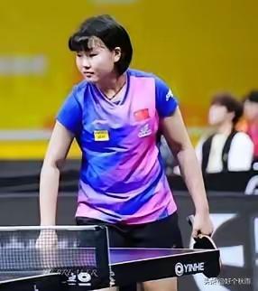 姜依依明天战荷兰选手李洁，是能否晋级正赛的关键之战！姜依依首轮战胜了魏璟茗，而荷