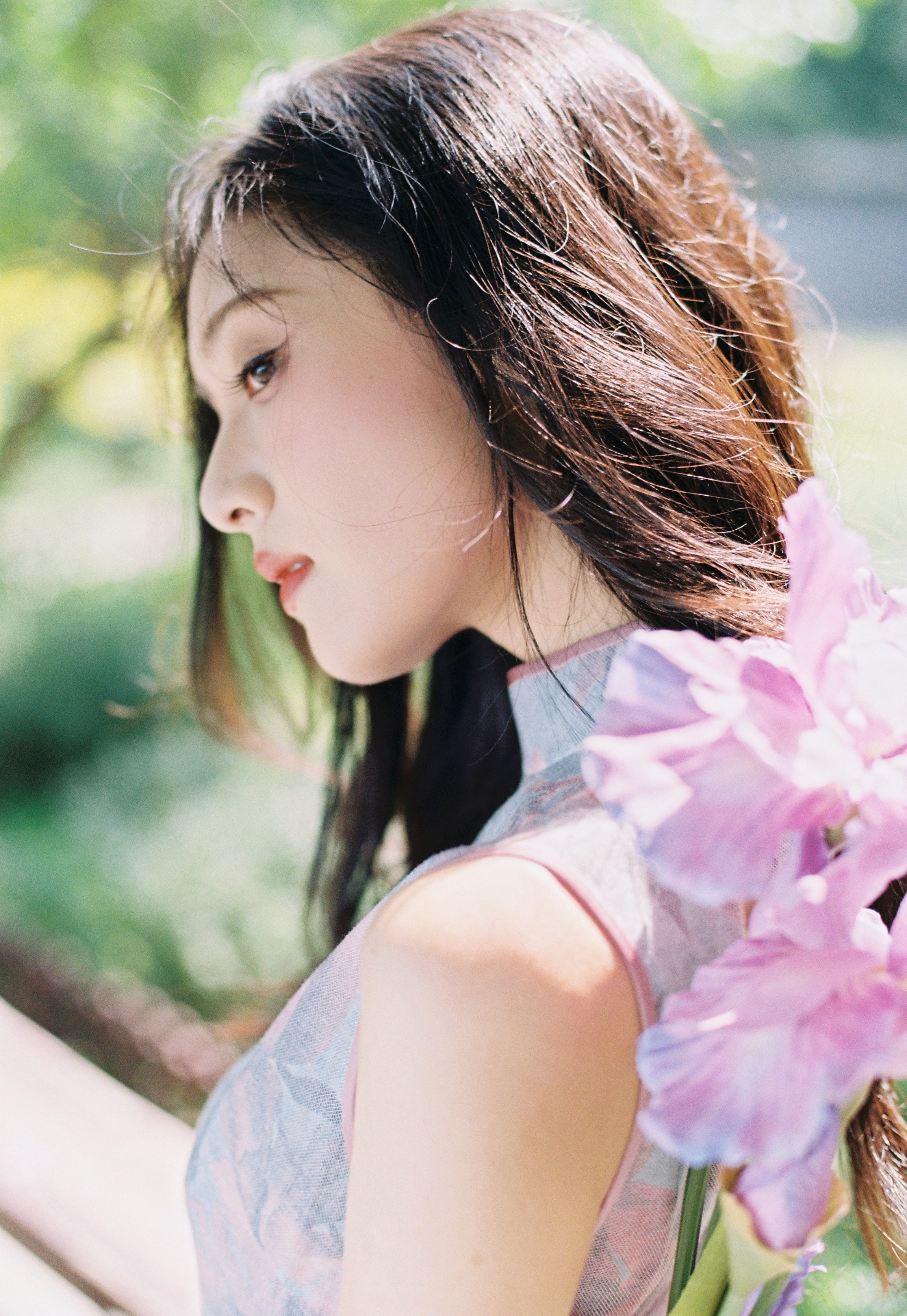 文案从脑子里转瞬即逝…秋天了呢每天一杯美式